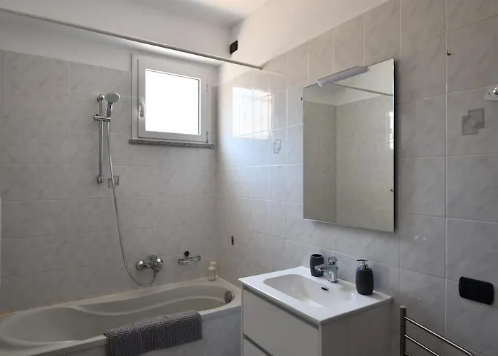 Camineve 1 Apartman *